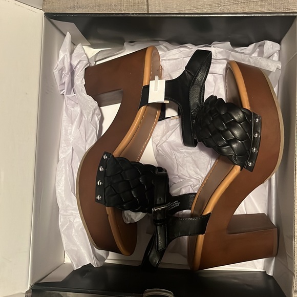 NIB Torrid Strappy Sandals - Picture 3 of 3